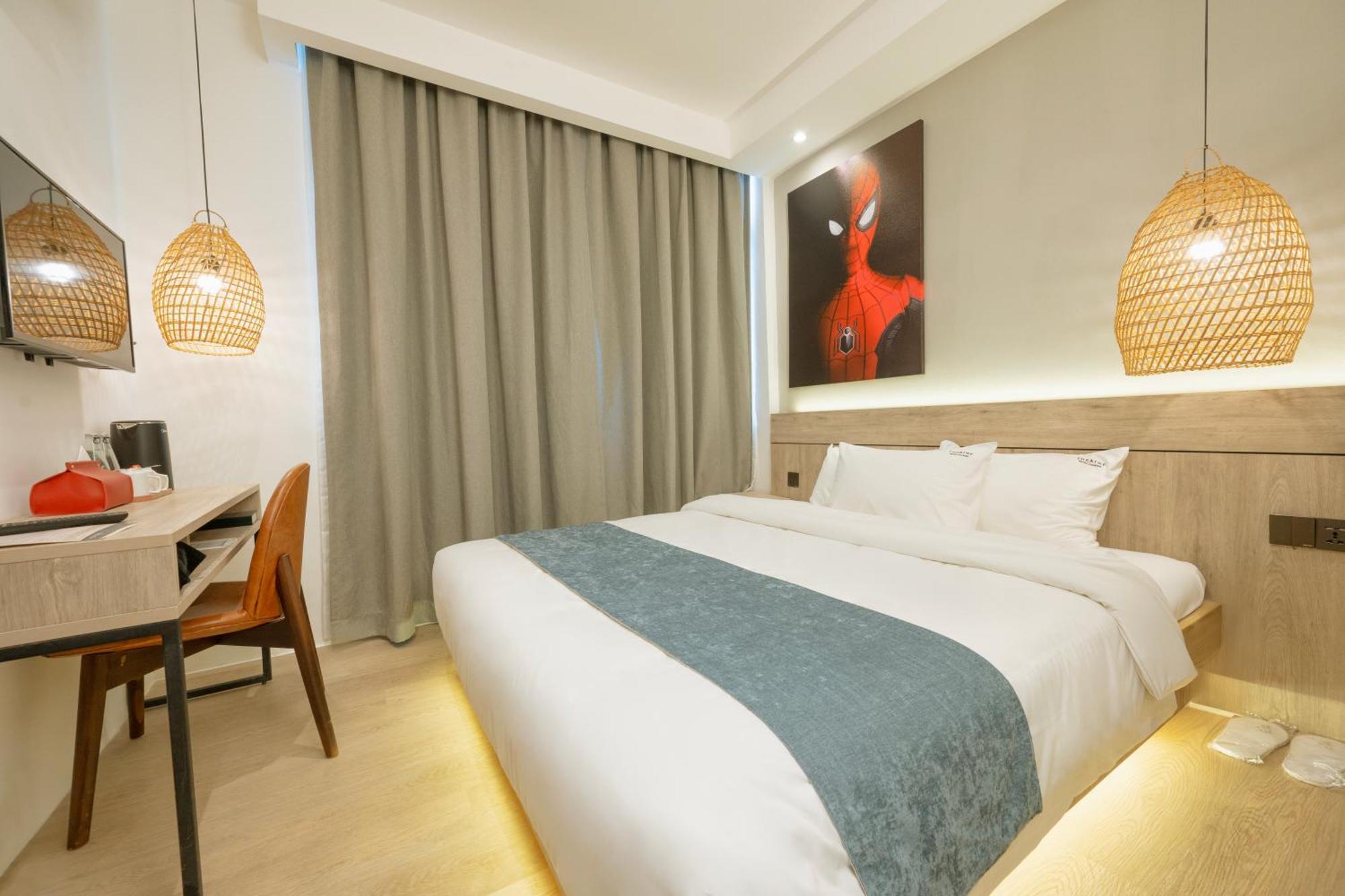 Theatre Hotel Кучінг Екстер'єр фото