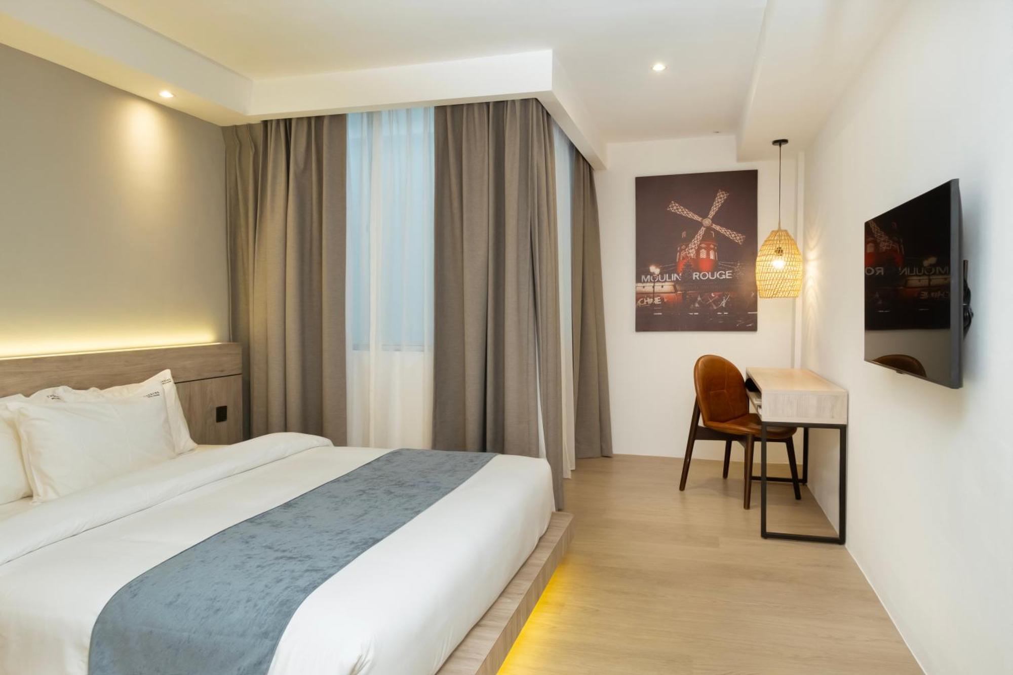 Theatre Hotel Кучінг Екстер'єр фото